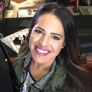 Meet your Posher, Brooke